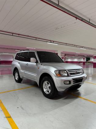 MITSUBISHI PAJERO 3.5 GLS 4X4 V6 24V GASOLINA 4P AUTOMÁTICO MITSUBISHI PAJERO 3.5 GLS 4X4 V6 24V GASOLINA 4P AUTOMÁTICO